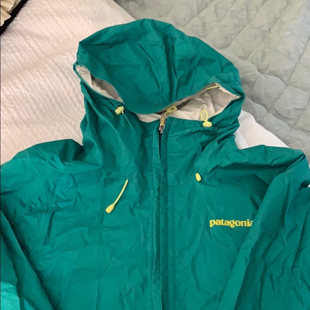 Patagonia Women’s Torrenshell Jacket
